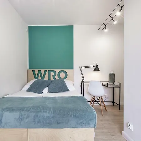 Wro.place ホームステイ *