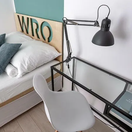 ホームステイ Wro.place